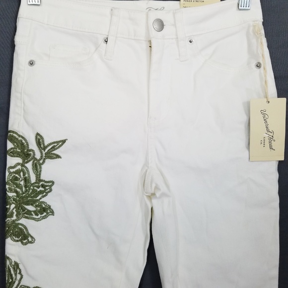 Universal Thread White Jeans w Green Embroidery 00 - Picture 5 of 8